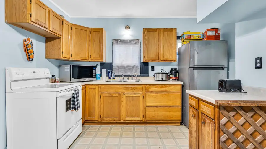 18 Weymouth Street, Richmond, ME 04357 - #2