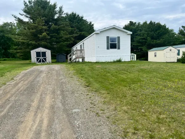 25 Lorna Lane, Glenburn, ME 04401