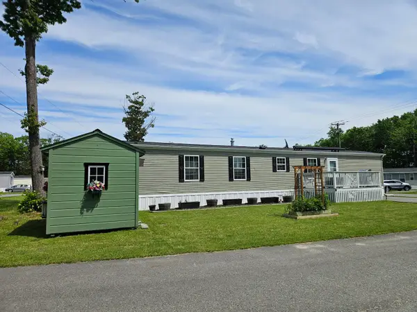 43 Punky Lane, Waterville, ME 04901