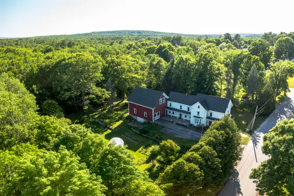 26 Mitchell Street, Mechanic Falls, ME 04256