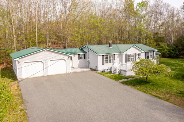 22 Castaway Drive, Orland, ME 04472