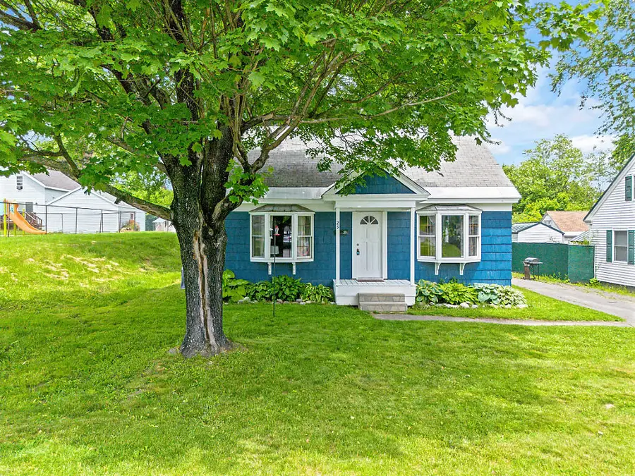 29 Sterling Street, Waterville, ME 04901 - #3