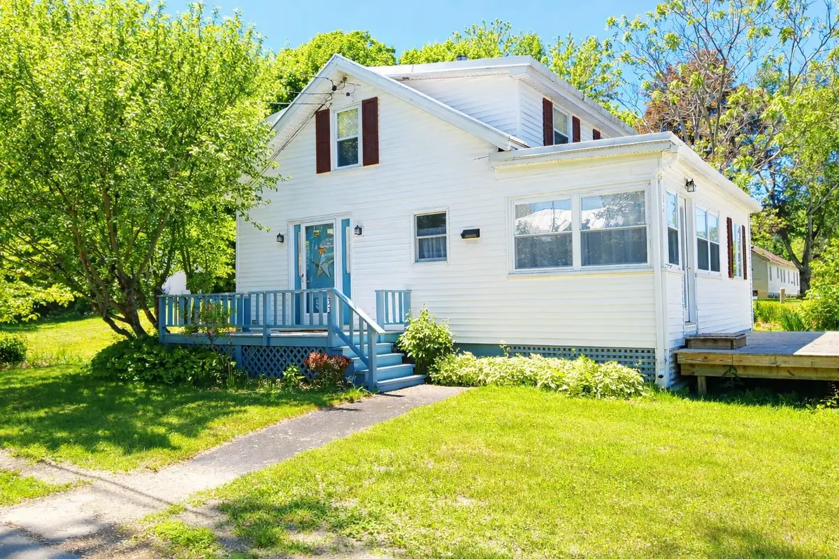 32 School Street, Belgrade, ME 04917 - #1
