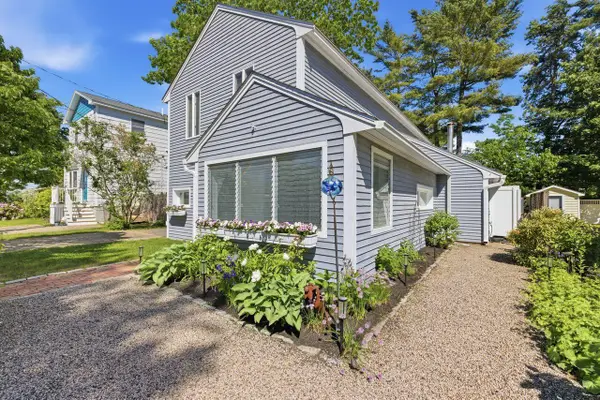 30 Seaview Avenue, Ogunquit, ME 03907