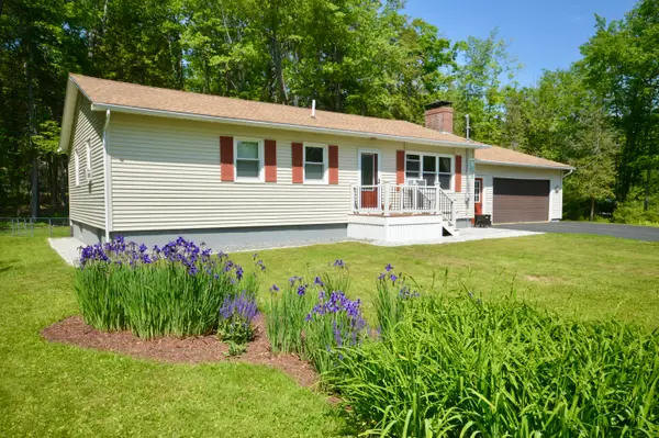 226 Center Drive, Orrington, ME 04474
