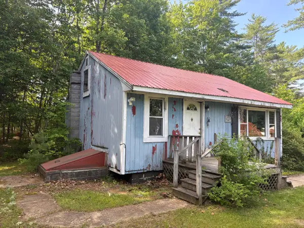 19 Kennebec Drive, Lebanon, ME 04027