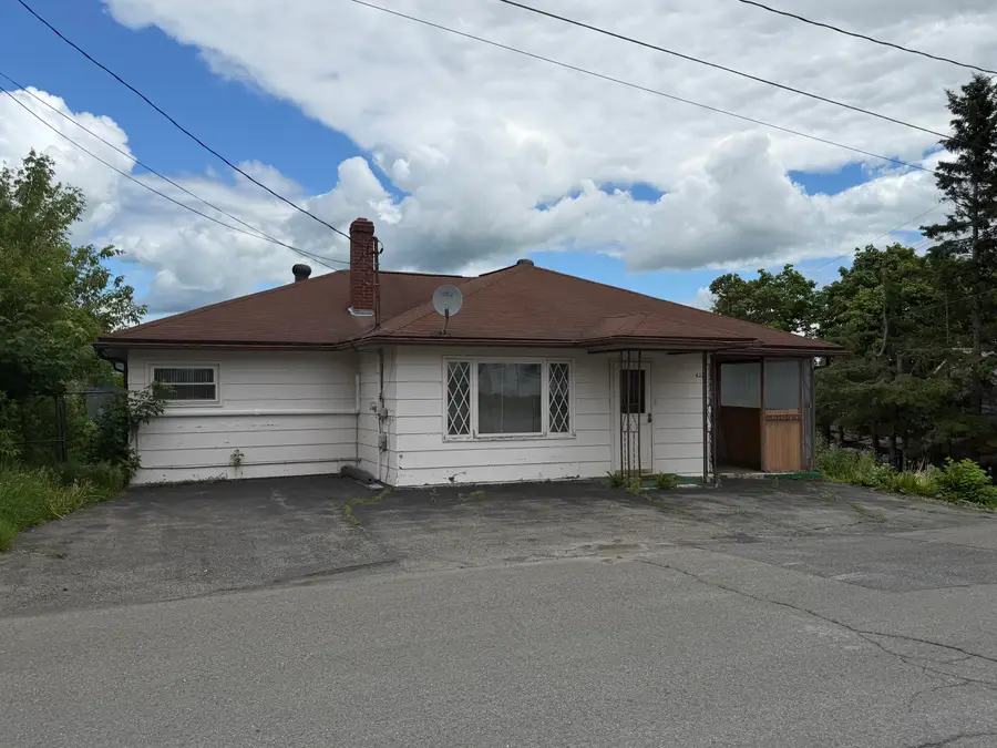 432 St Thomas Street, Madawaska, ME 04756 - #2