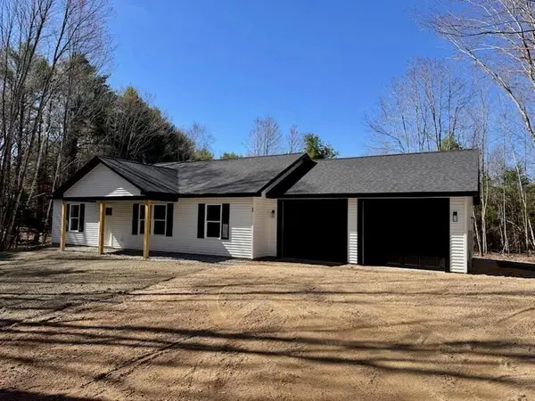 130 Tenny Hill Road, Raymond, ME 04071