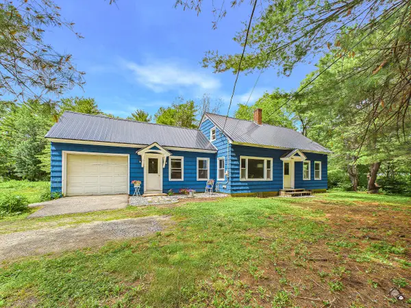 207 Pleasant Street, Mechanic Falls, ME 04256