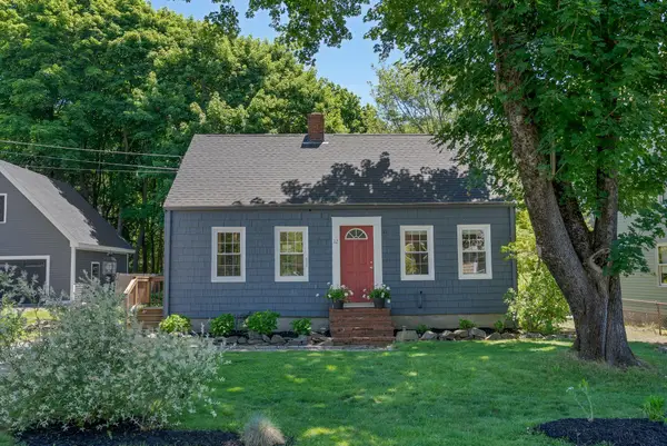 12 Linwood Street, Cape Elizabeth, ME 04107