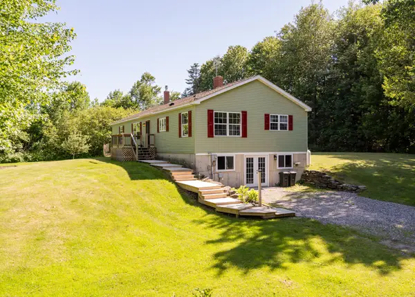 256 Meadow Road, Topsham, ME 04086
