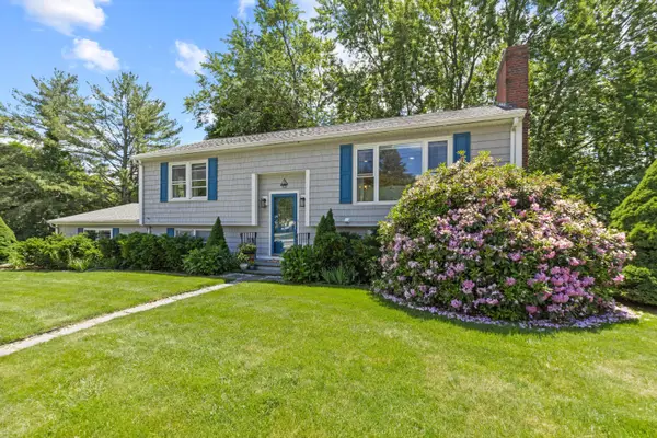 13 Harlow Street, Scarborough, ME 04074