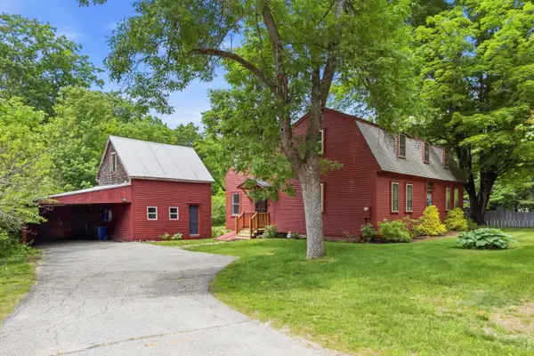 61 River Road, Dresden, ME 04342