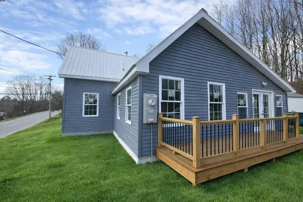 129 Town Farm Road, Farmington, ME 04938
