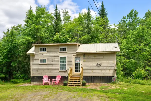 11 S Colby Road, Somerville, ME 04348