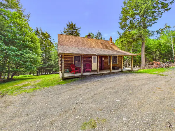 15 N Ridge Road, Beaver Cove, ME 04441
