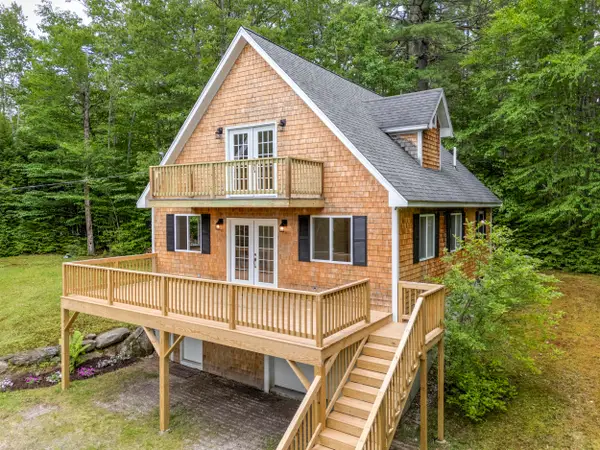 8 Hillside Lane, Sweden, ME 04040