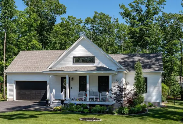 3 Belfast Lane, Kennebunk, ME 04043