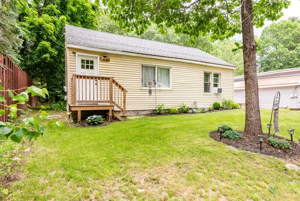 40 Hutchinson Street, Sanford, ME 04073