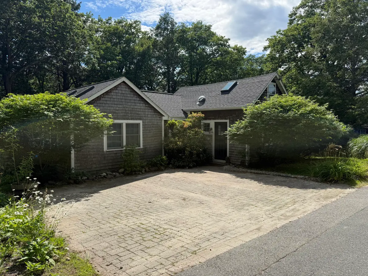 86 Underwood Road, Falmouth, ME 04105 - #1
