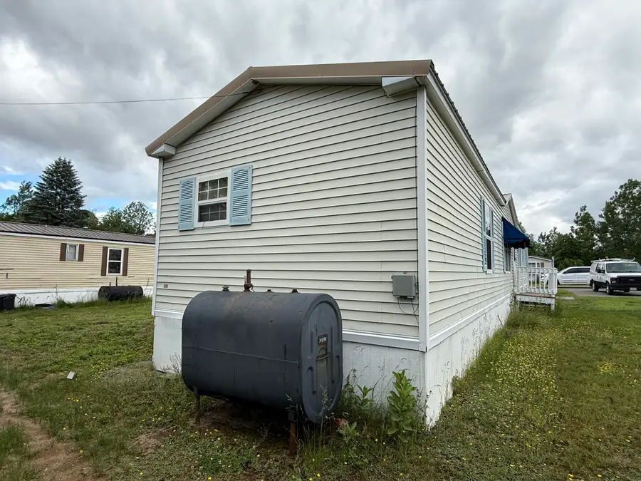 413 Kelley Mobile Homes Park, Millinocket, ME 04462 - #3