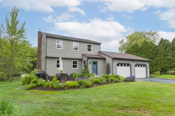 27 Gail Lane, Yarmouth, ME 04096