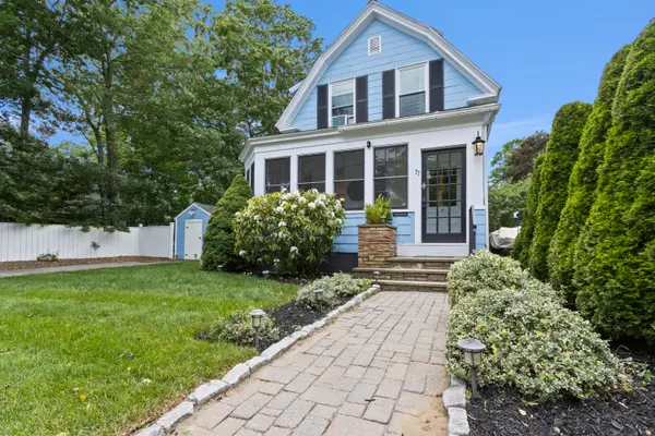 77 Ocean Avenue, Old Orchard Beach, ME 04064