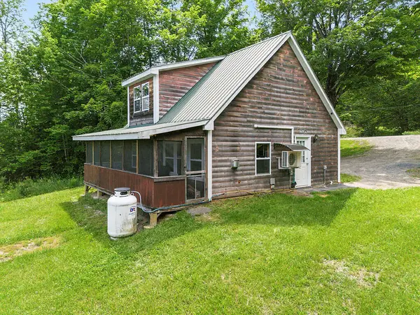 325 Molunkus Road, Cornville, ME 04976