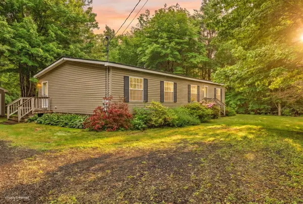 135 Ridgewood Drive, Warren, ME 04864