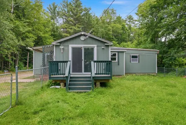 182 Manley Road, Auburn, ME 04210