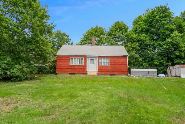 5 Nob Hill Avenue, Lewiston, ME 04240