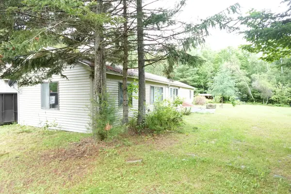 424 School Street, Weld, ME 04285