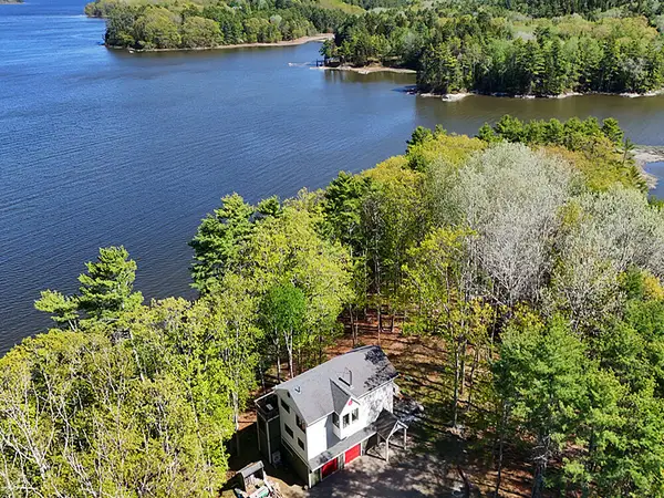 1004 Bremen Road, Waldoboro, ME 04572