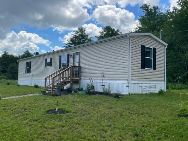 28 Wardtown Road, Freeport, ME 04032