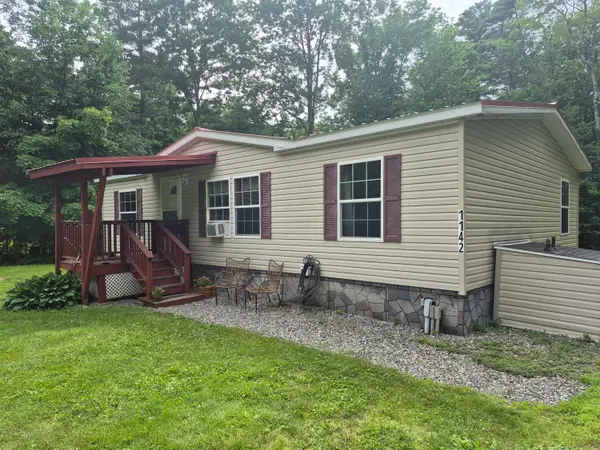 1142 West Road, Belgrade, ME 04917