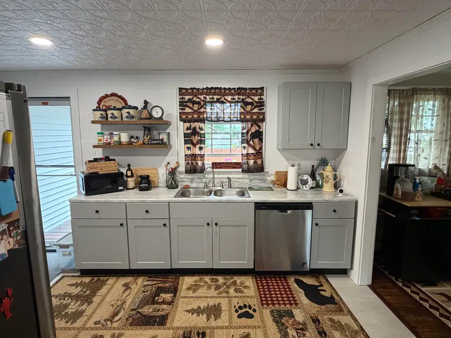 25 1/2 Elm Street, East Millinocket, ME 04430 - #3