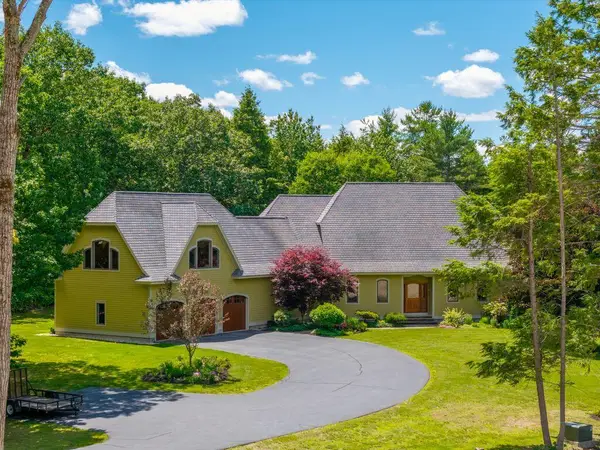 10 Middle Road, Cumberland, ME 04021