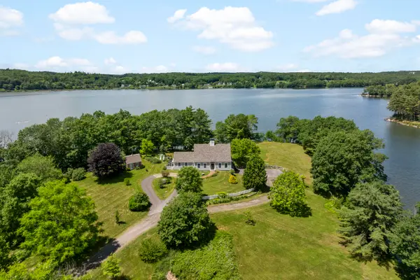 21 Townley Drive, Damariscotta, ME 04543