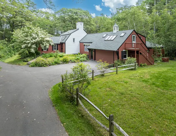 8 Fox Hill Road, Cape Elizabeth, ME 04107