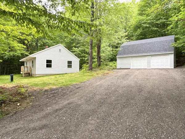 950 Main Street, Wayne, ME 04284