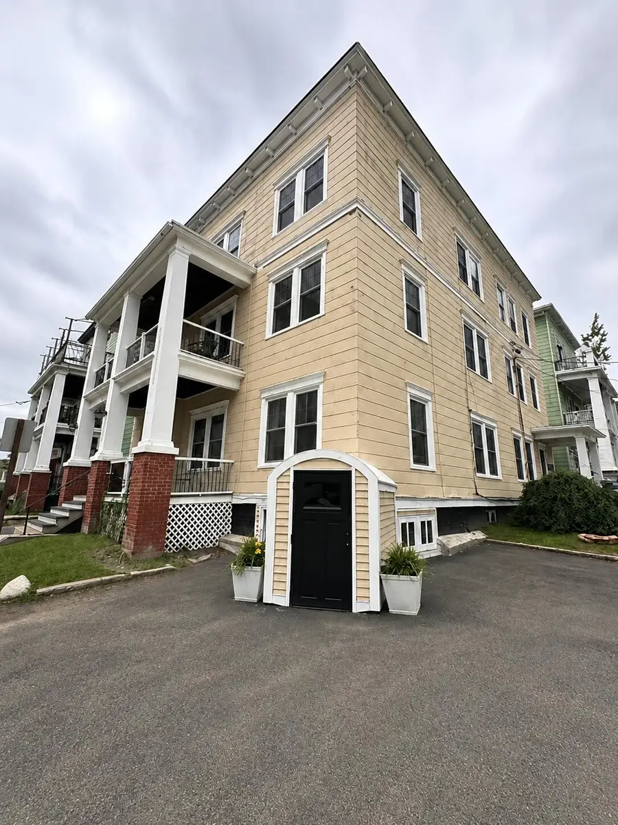 128 Pine Street, Lewiston, ME 04240 - #2