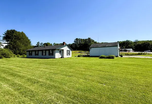 11 Depot Street, Waldoboro, ME 04572