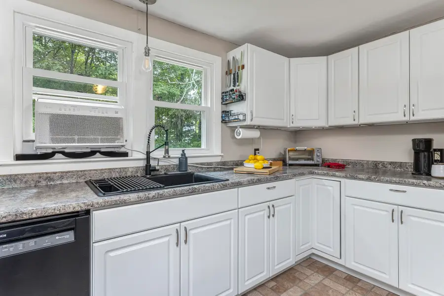 8 Kenneth Road, South Portland, ME 04106 - #3