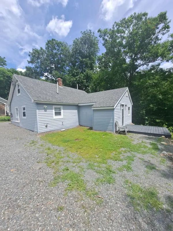 168 Pittsfield Avenue, Palmyra, ME 04965