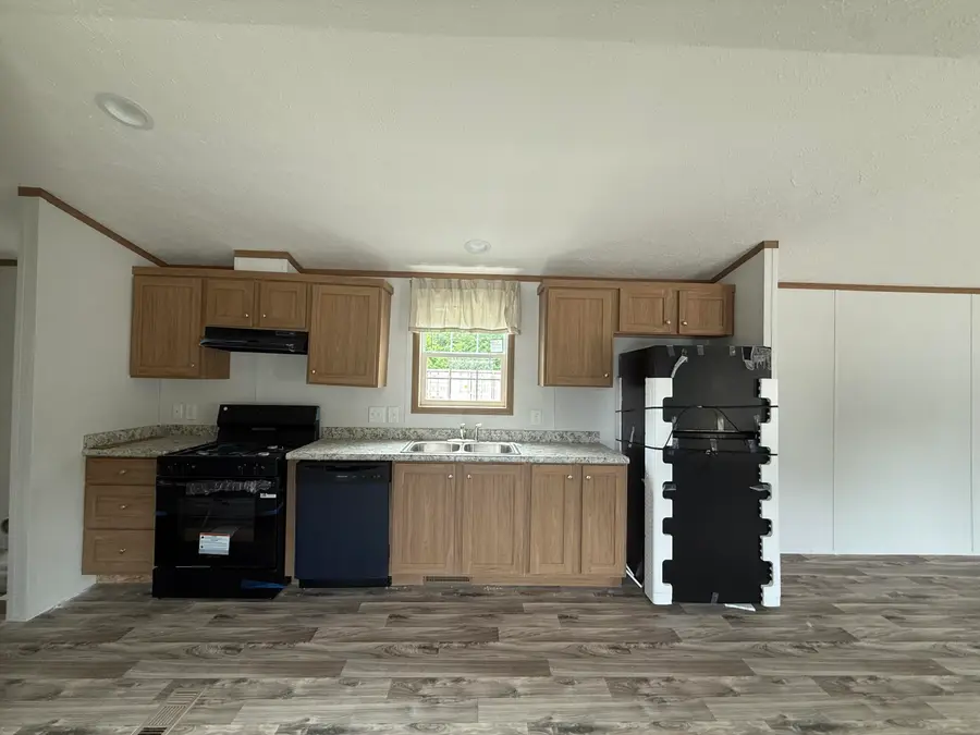 9 Michaels Way, Belgrade, ME 04281 - #2