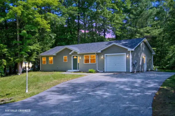 260 Narrows Pond Road, Winthrop, ME 04364