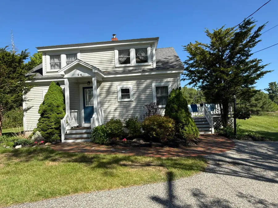 24 Mount Mica Road, Paris, ME 04281 - #3