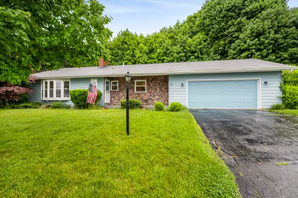 18 Caron Street, Lewiston, ME 04240