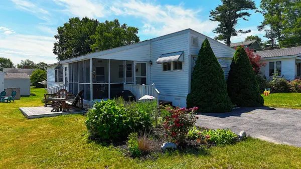 50 Poplar Park Drive, Wells, ME 04090