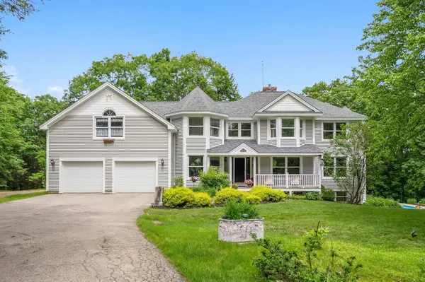 28 Castle Hill Road, North Yarmouth, ME 04097